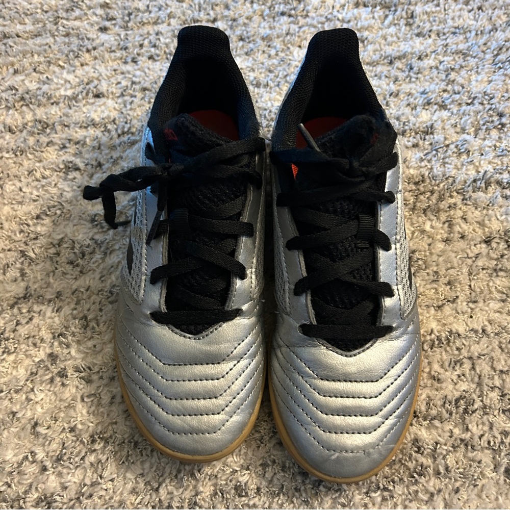 Nike Predator Indoor Soccer Shoes size 3